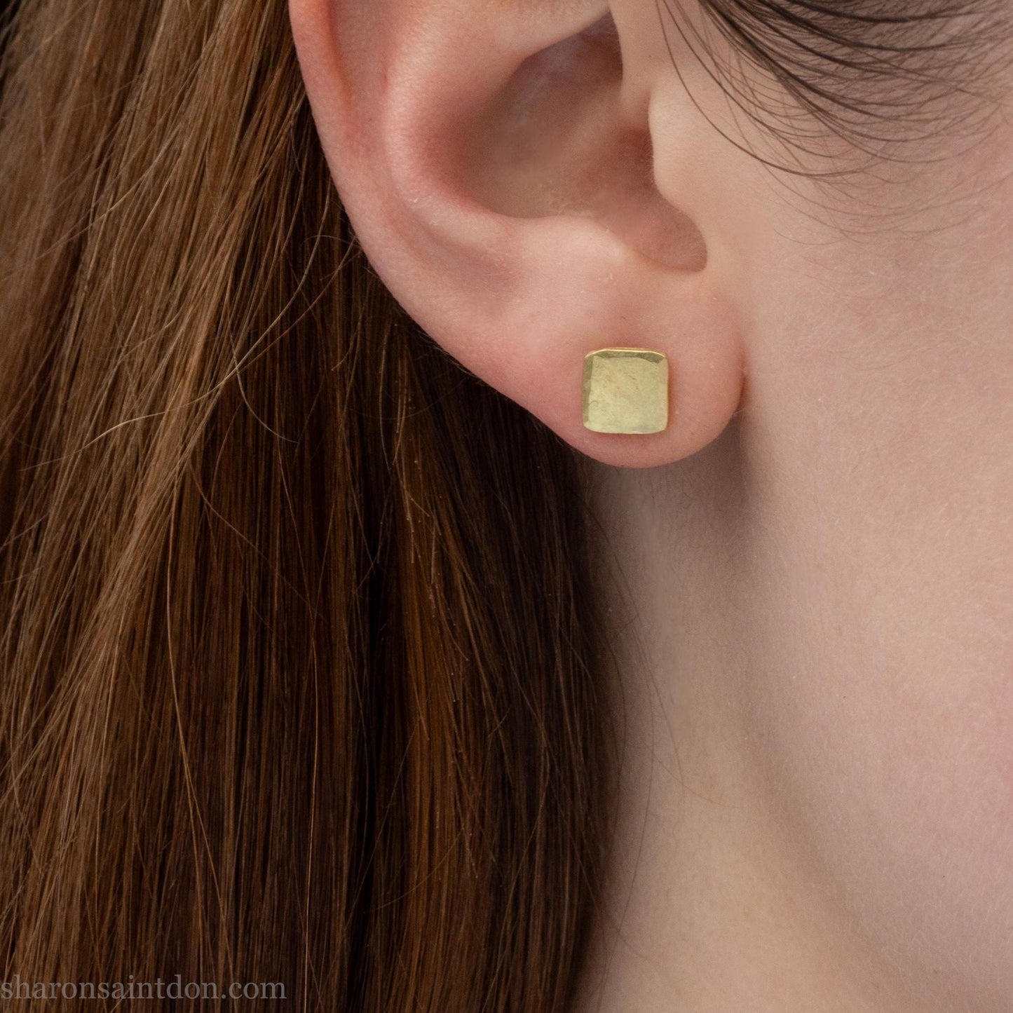 Solid 18k gold stud earrings 7mm square. Hammered with matte brushed finish, solid 18k gold backs.