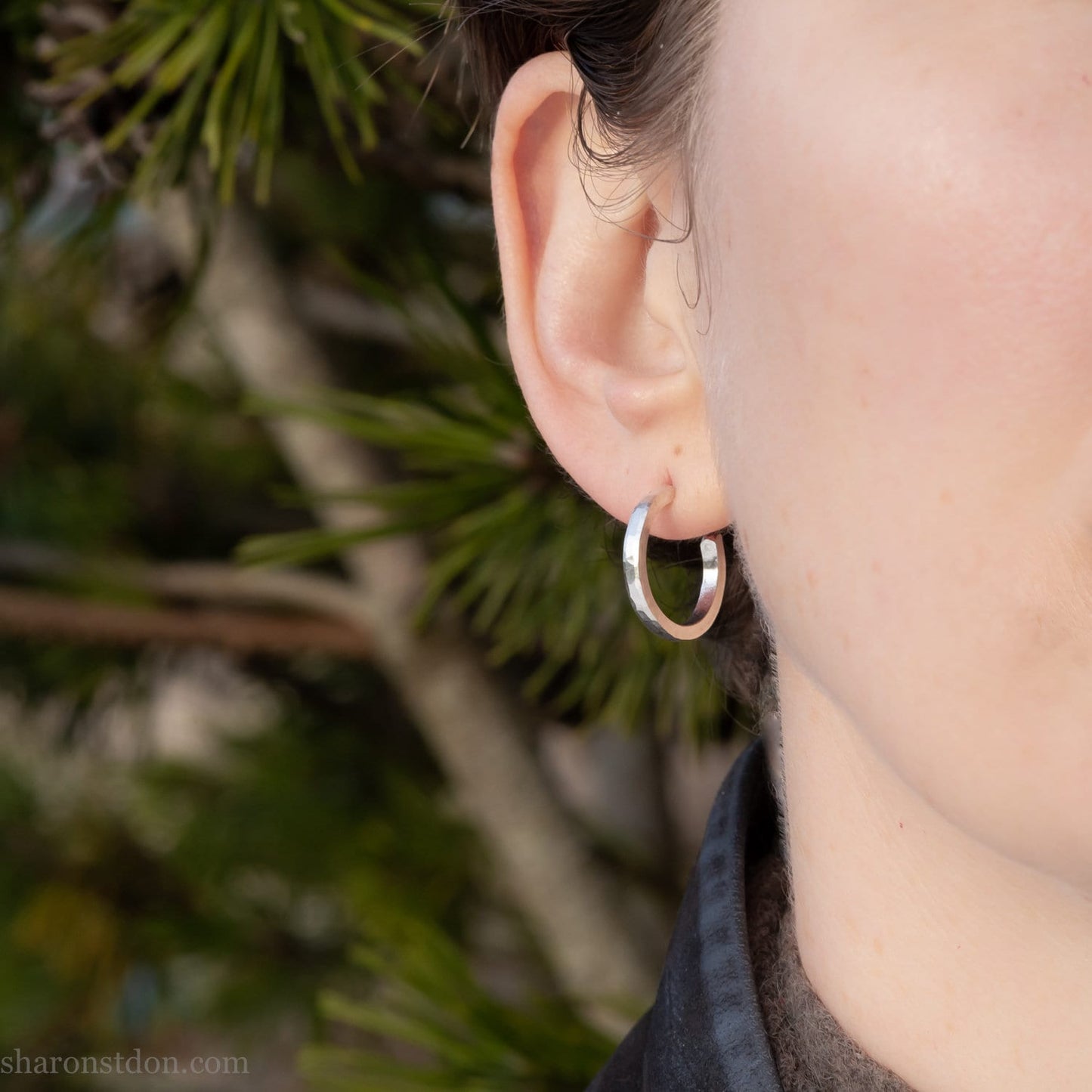 18 x 2mm 925 sterling silver hoop earrings.