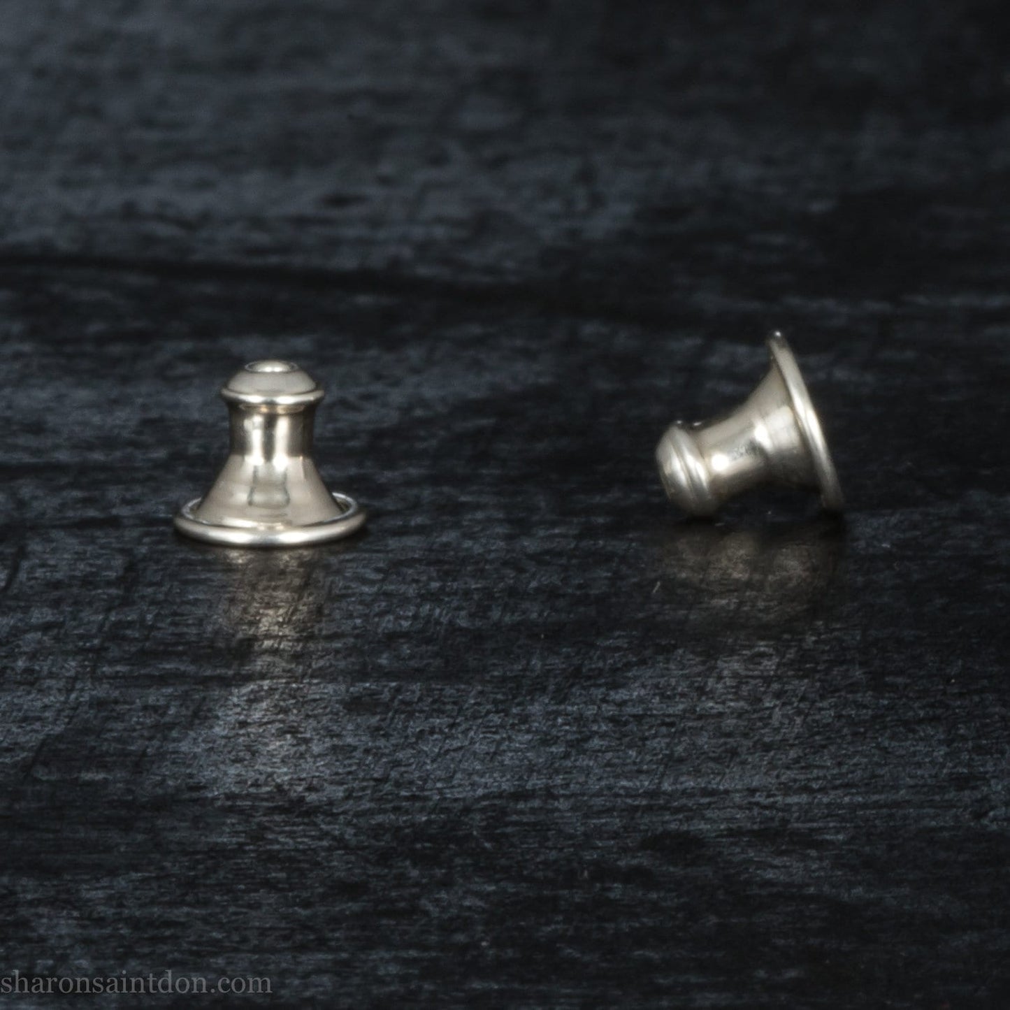 7mm square 925 sterling silver stud earrings, shiny.