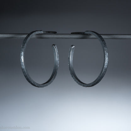 25mm oxidized black sterling silver round hammered hoop earrings.