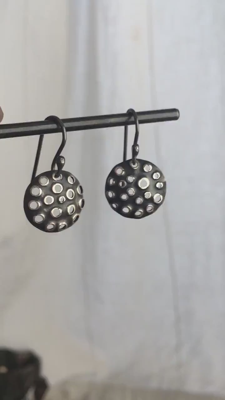 15mm small round mesh silver earrings, antiqued