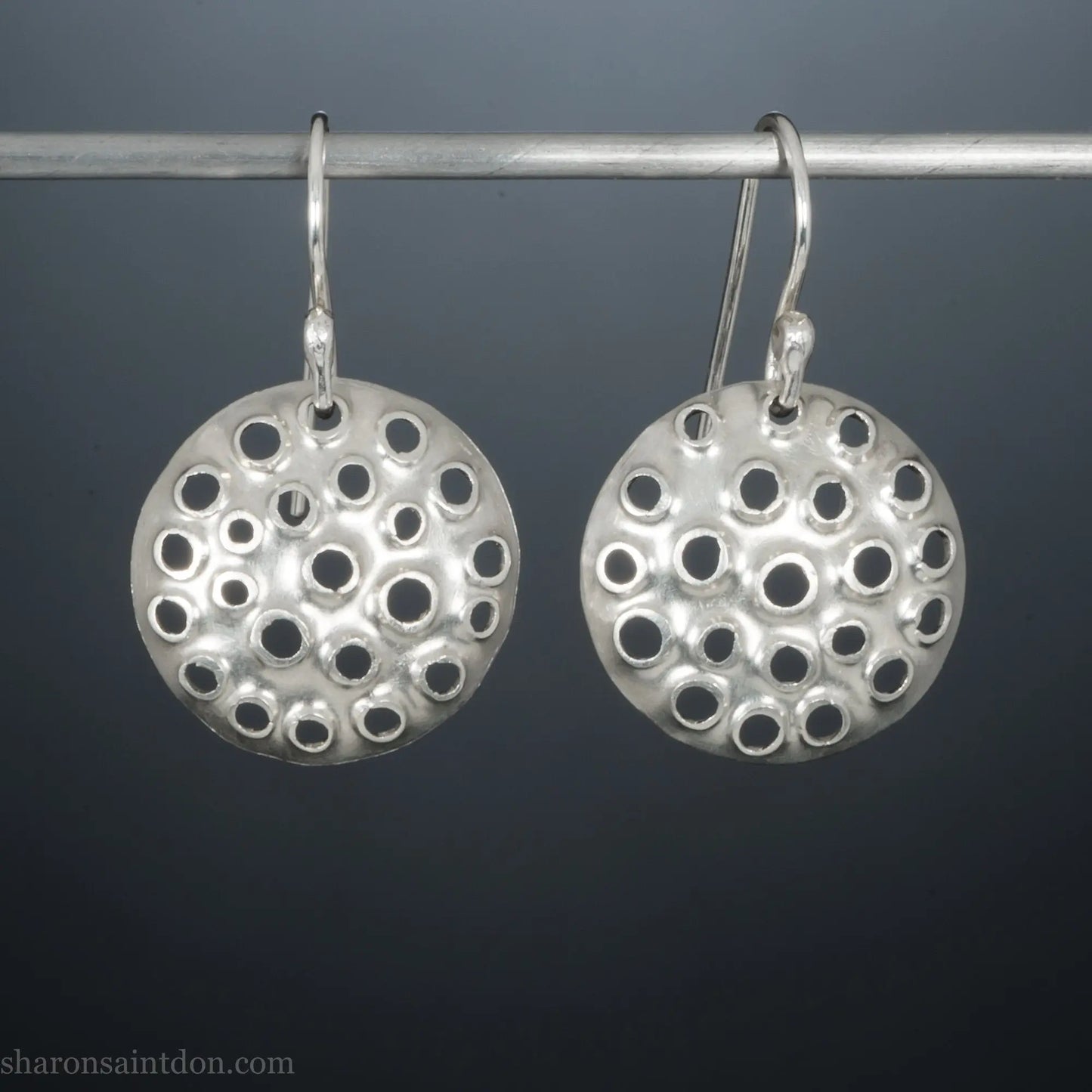 15mm solid 925 sterling silver round disc earrings, hand-punched pattern, matte satin finish, french hooks.