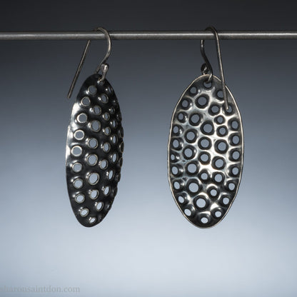 38mm solid 925 sterling silver oval disc earrings, hand-punched pattern, dark antique patina, silver highlights, handmade ear wires.