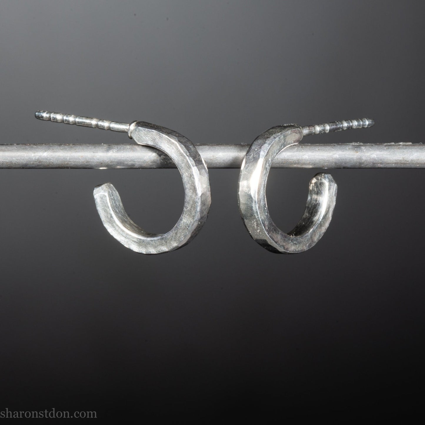 Handmade solid sterling silver hoop earrings, hammered by hand with a matte, brushed, shiny finish. SIZE: 12mm exterior diameter, 9mm interior, 2mm wide. and 1.5mm thick.