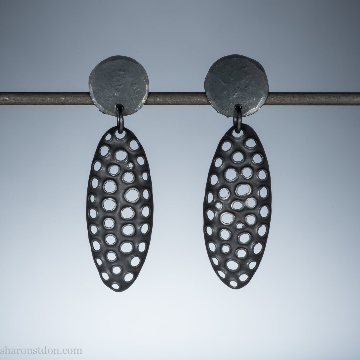 small oval, mesh black silver dangle earrings with post tops