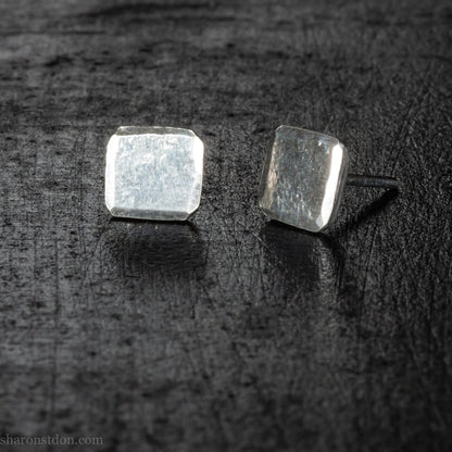 7mm square 925 sterling silver stud earrings, shiny.
