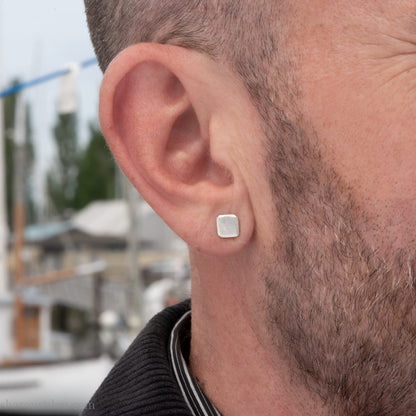 7mm square 925 sterling silver stud earrings, shiny.