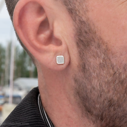 7mm square 925 sterling silver stud earrings, shiny.