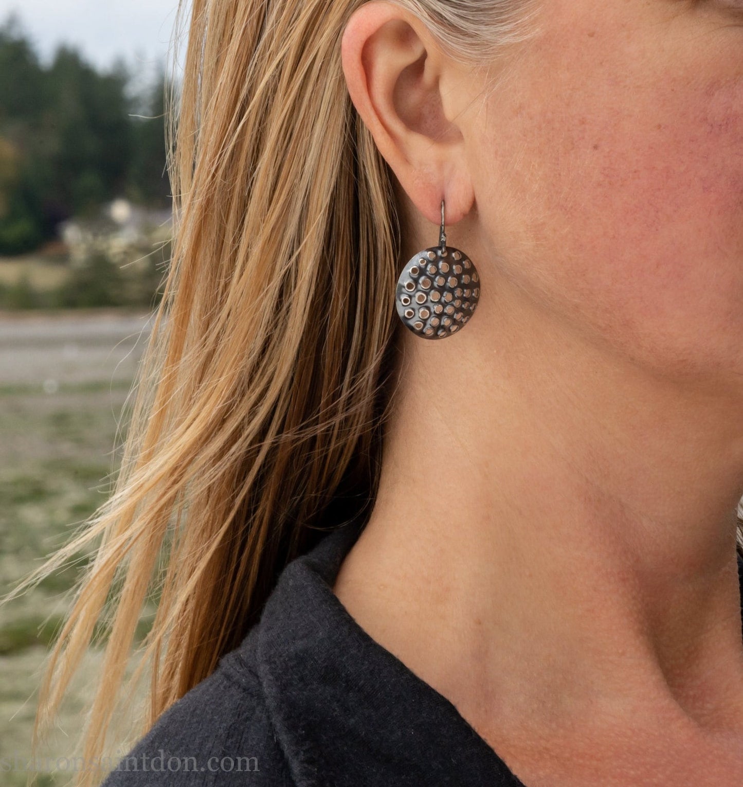 25mm round disc, antiqued 925 sterling silver earrings with mesh perforated holes